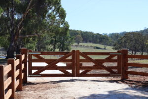Premium Australian Cypress - Barossa Style - Finished with Natural timber oil - 150 x 150 posts