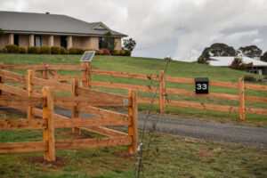 Premium Australian Cypress - Barossa Gate - Natural timber oil - 3 rail - morticed - 125 x 125 posts