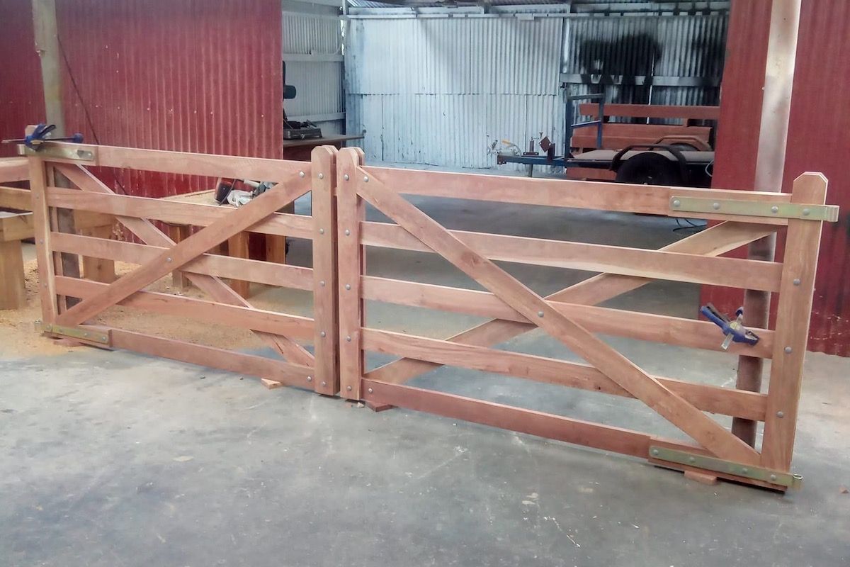 photo of The Barossa five rail timber gates by Saltram Rural