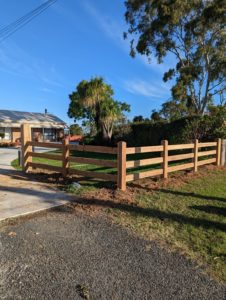 Saltram Rural Cypress Fence Raw Finish