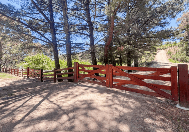 Barossa Timber Gates by Saltram Rural